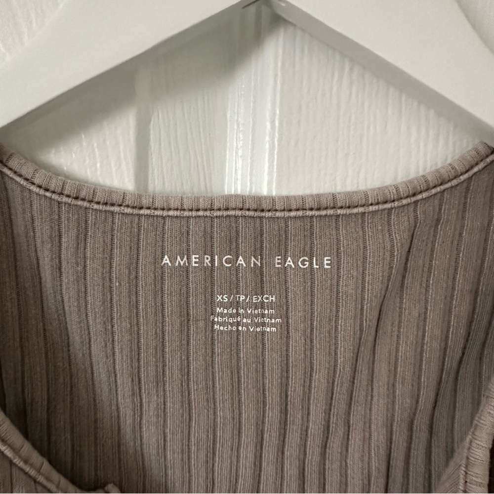 Tan Ribbed Cropped Tank Top - Picture 2 of 6